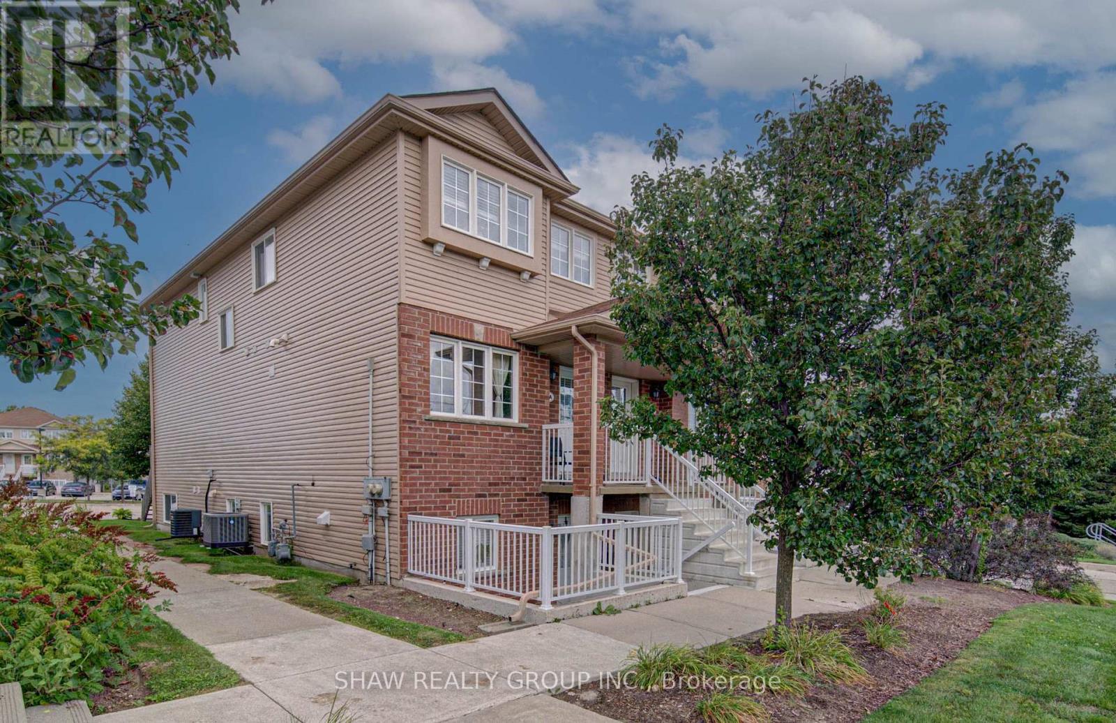 19a - 50 Howe Drive, Kitchener, Ontario  N2E 0A3 - Photo 2 - X13809404