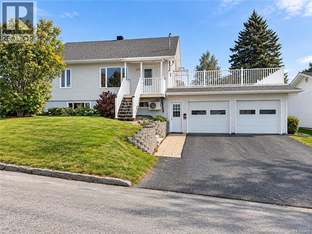 125 42e Avenue, Edmundston, New Brunswick  E3V 2Z5 - Photo 1 - NB148237