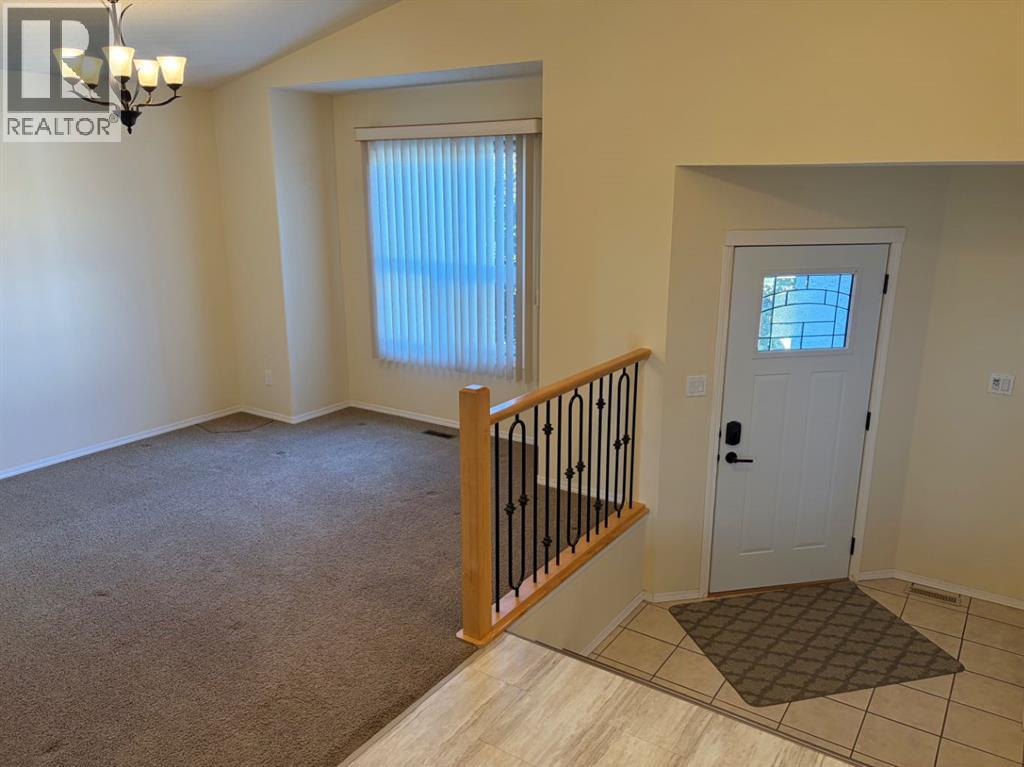 94 Fairmont Garden Road S, Lethbridge, Alberta  T1K 7L2 - Photo 4 - A2337246