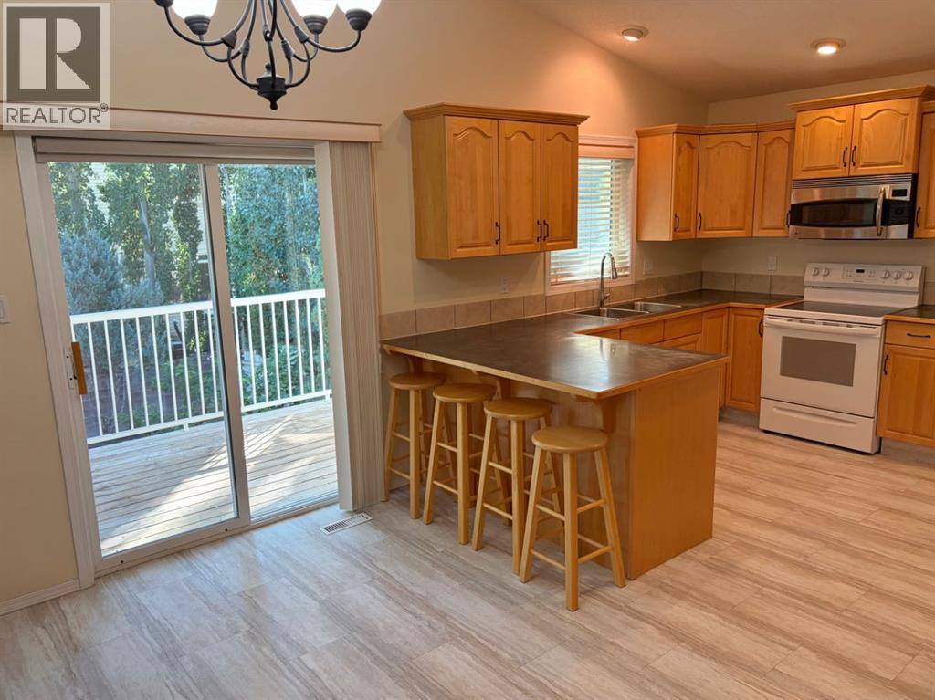 94 Fairmont Garden Road S, Lethbridge, Alberta  T1K 7L2 - Photo 9 - A2337246