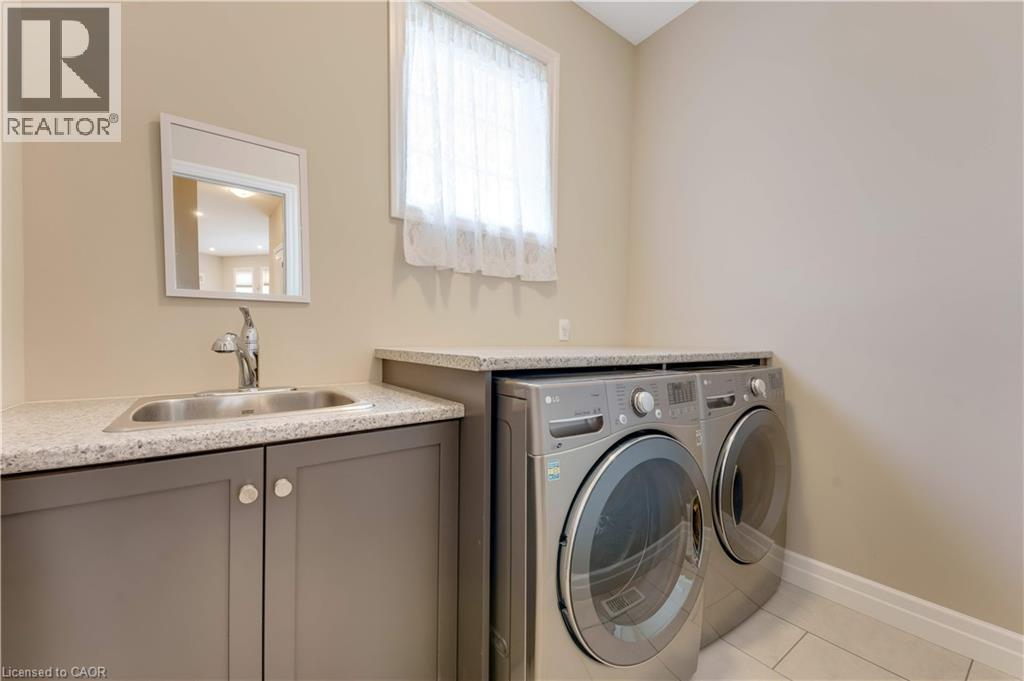 14 Marianne Dorn Trail, Kitchener, Ontario  N2R 0H4 - Photo 27 - 40864633