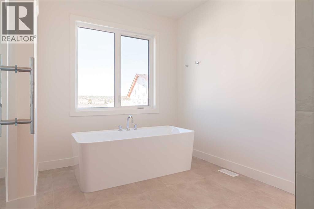 119 Greenwich Heath NW, Calgary, Alberta  T3B 5P1 - Photo 27 - A2346216
