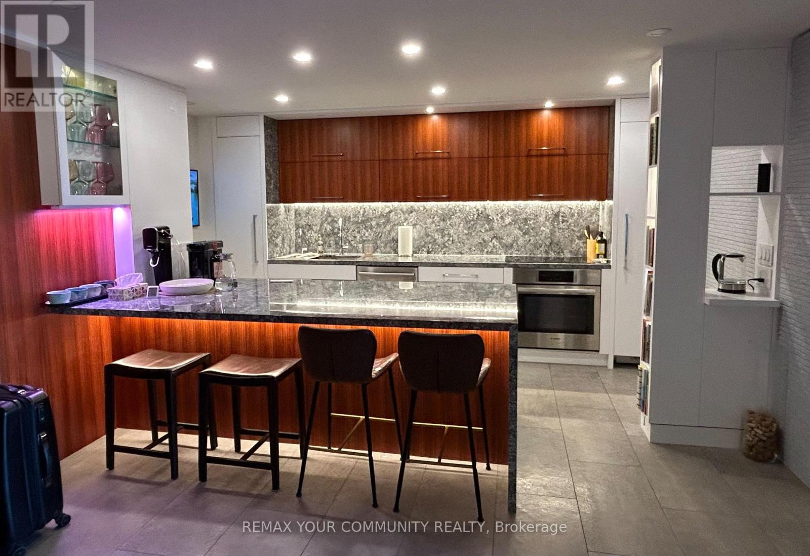 2506 - 1320 Islington Avenue, Toronto, Ontario  M9A 5C9 - Photo 4 - W13809116