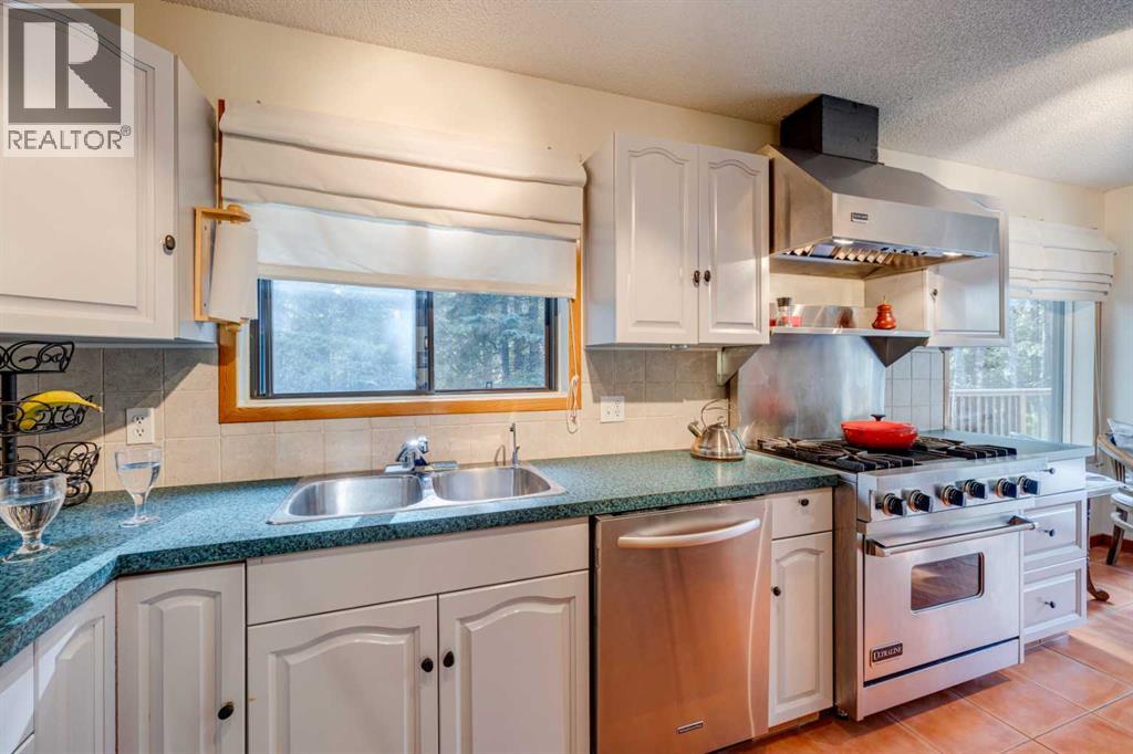 11 Elk Valley Gate, Bragg Creek, Alberta  T0L 0K0 - Photo 13 - A2345433