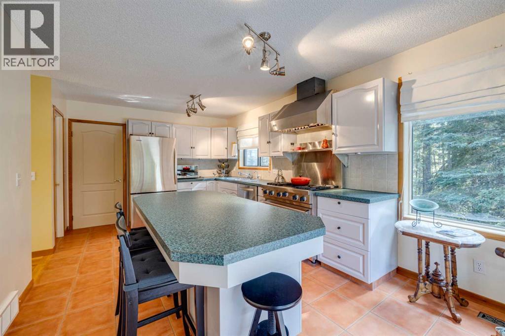 11 Elk Valley Gate, Bragg Creek, Alberta  T0L 0K0 - Photo 16 - A2345433