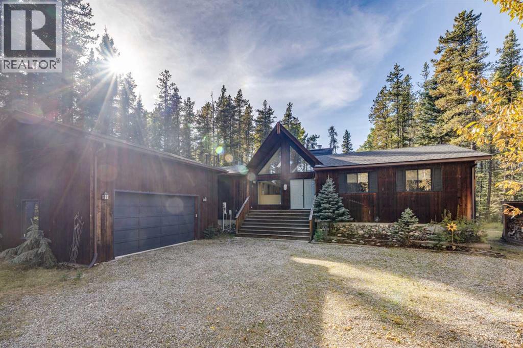 11 Elk Valley Gate, Bragg Creek, Alberta  T0L 0K0 - Photo 3 - A2345433