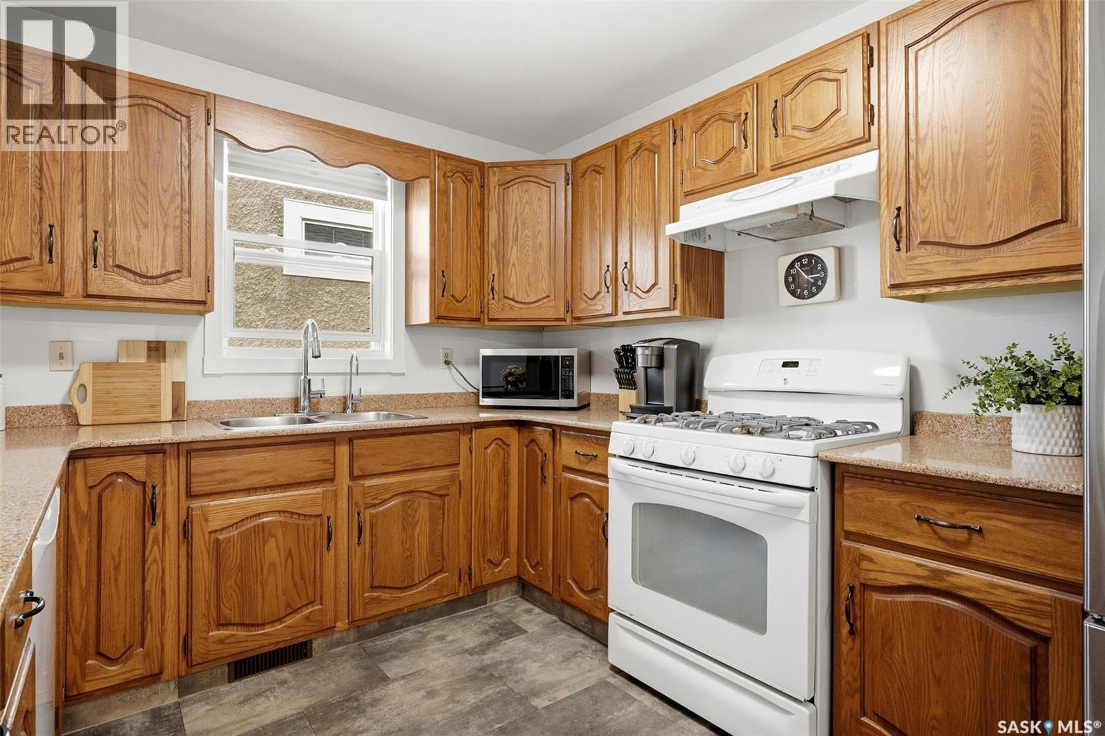3156 Cameron Street, Regina, Saskatchewan  S4S 1W7 - Photo 12 - SK049024