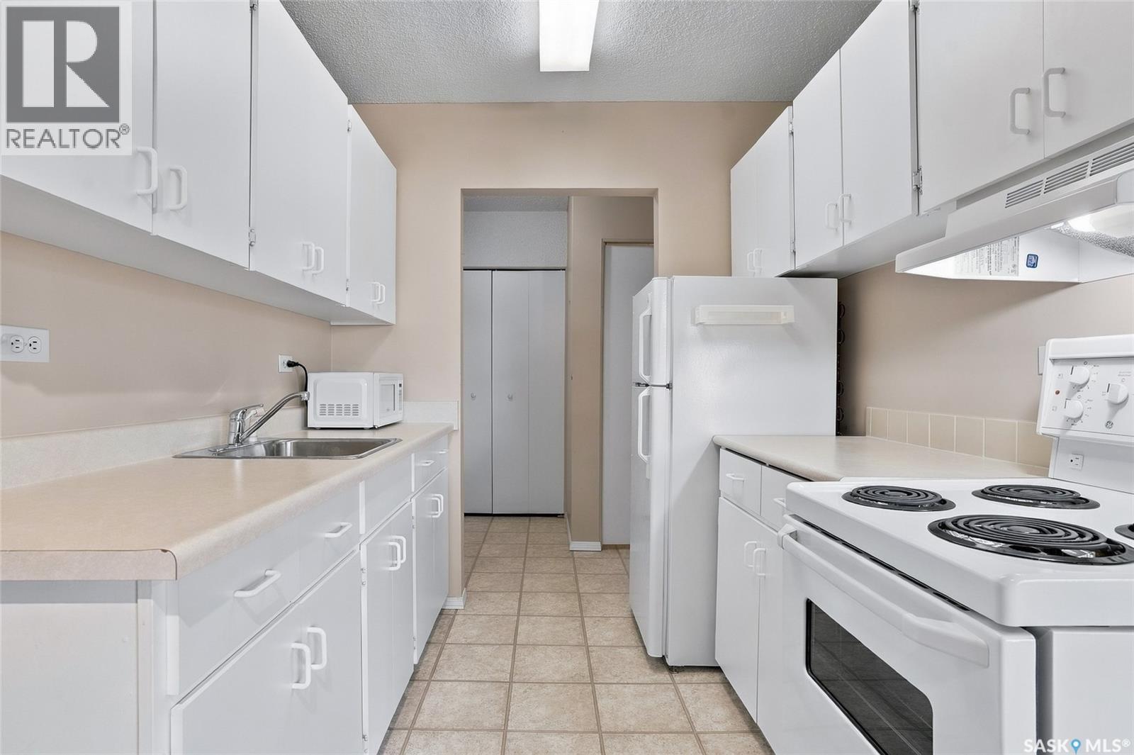 301 143 St Lawrence Court, Saskatoon, Saskatchewan  S7K 4H3 - Photo 12 - SK049009