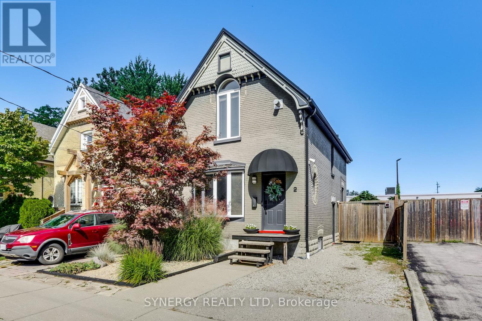 2 ERIE AVENUE, London South, Ontario