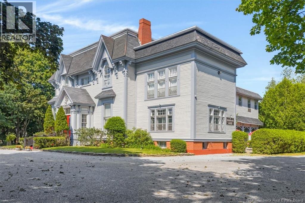 3180 Rothesay Road photo 4