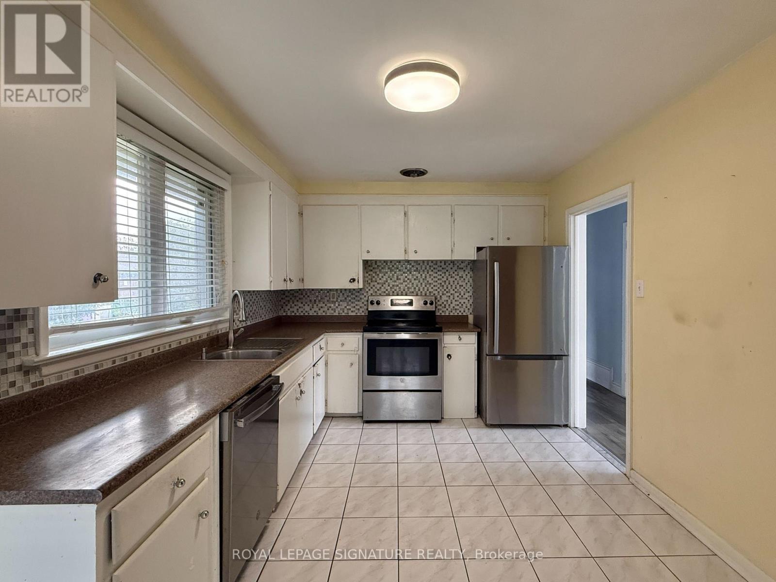 4 Wantanopa Crescent, Toronto, Ontario  M1H 2B3 - Photo 8 - E13806270
