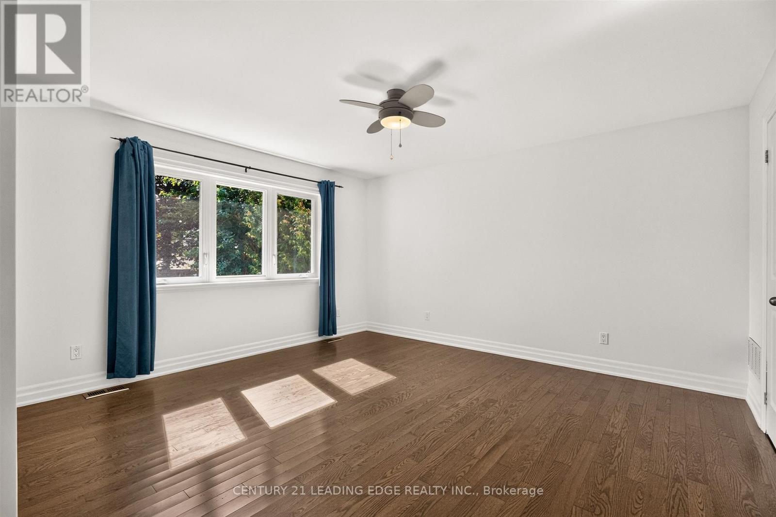 1130 Halliday Avenue, Mississauga, Ontario  L5E 1P9 - Photo 14 - W13809358