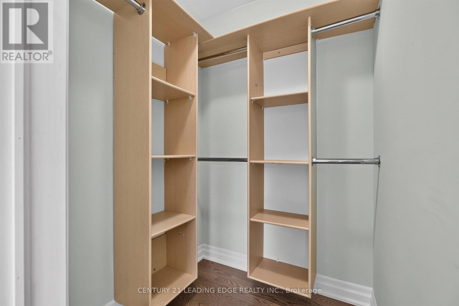 1130 Halliday Avenue, Mississauga, Ontario  L5E 1P9 - Photo 21 - W13809358