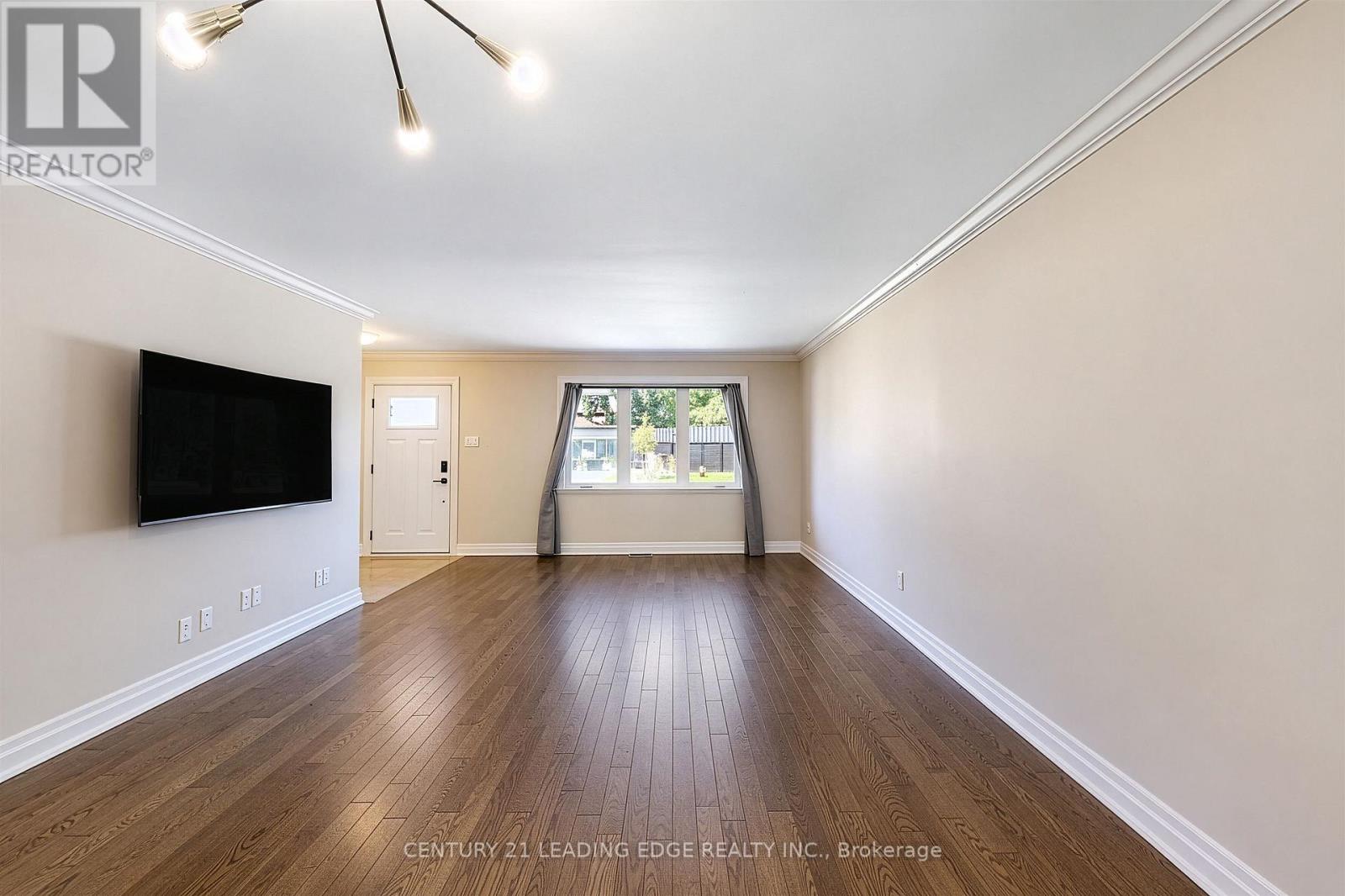 1130 Halliday Avenue, Mississauga, Ontario  L5E 1P9 - Photo 7 - W13809358