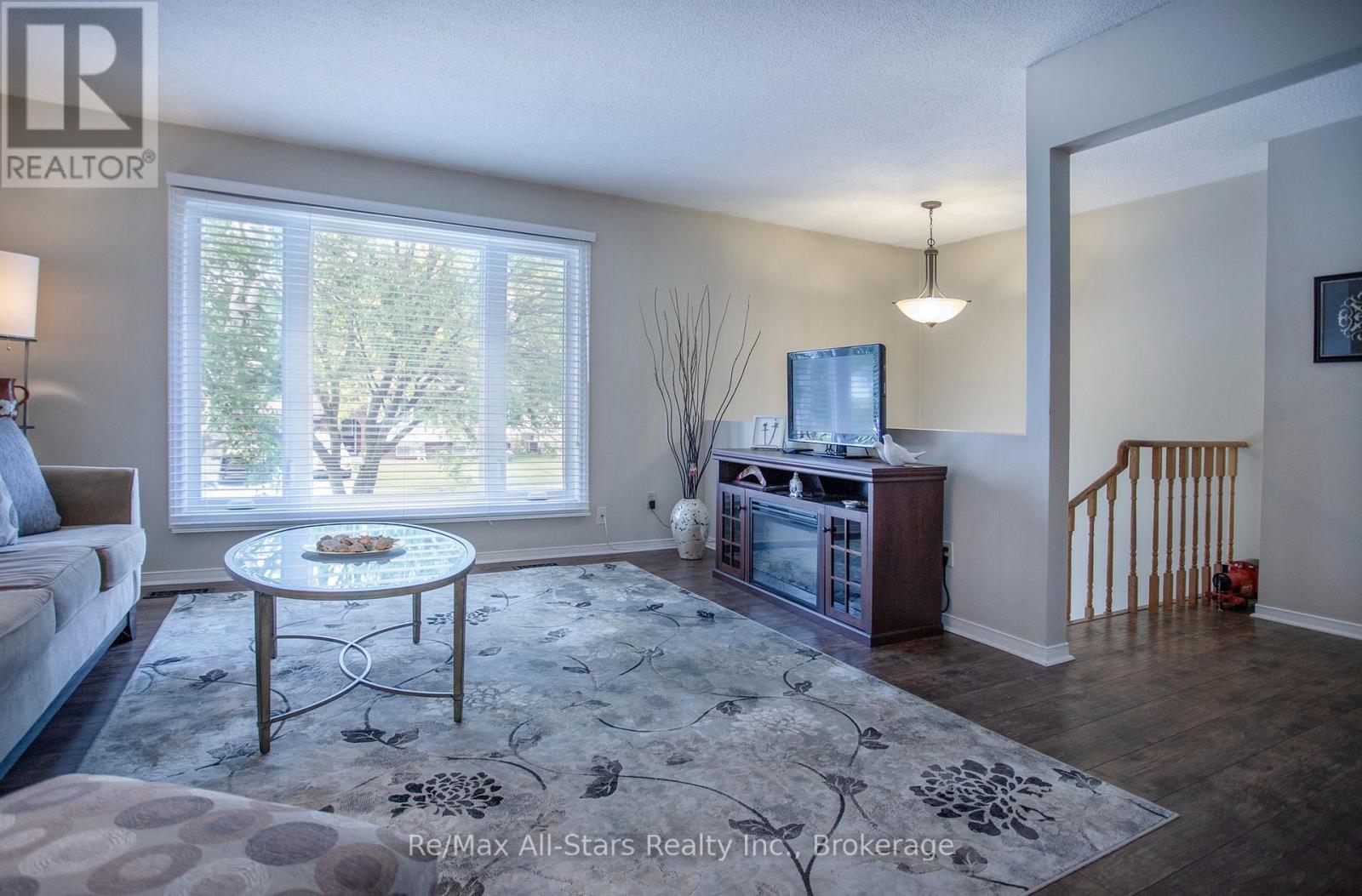 39 Applewood Crescent, Scugog, Ontario  L9L 1G7 - Photo 7 - E13809572