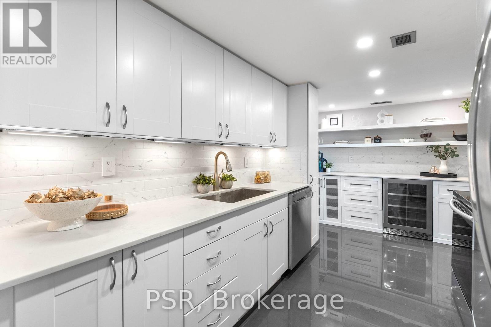 1103 - 30 Wellington Street E, Toronto, Ontario  M5E 1S3 - Photo 15 - C13809602