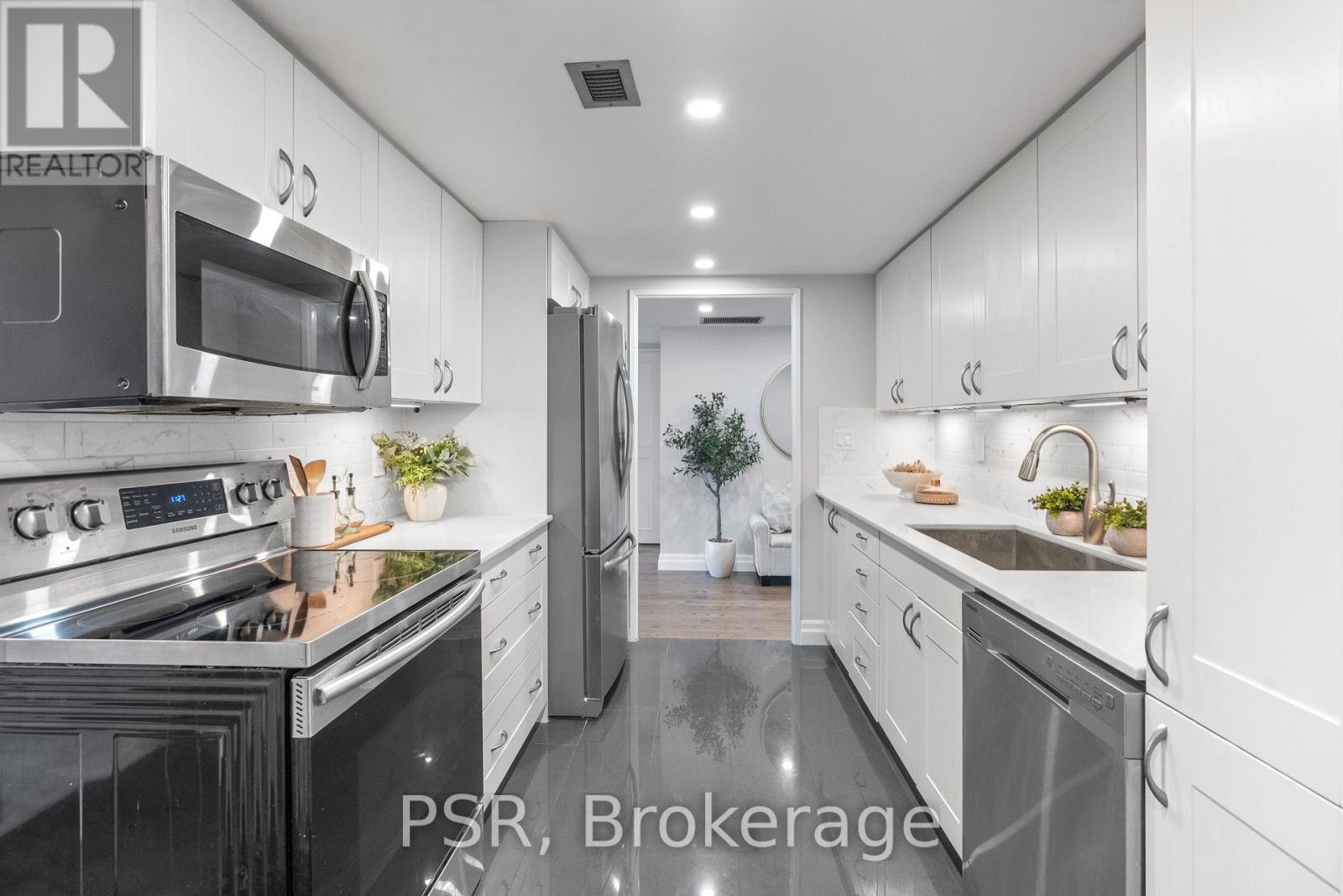 1103 - 30 Wellington Street E, Toronto, Ontario  M5E 1S3 - Photo 17 - C13809602