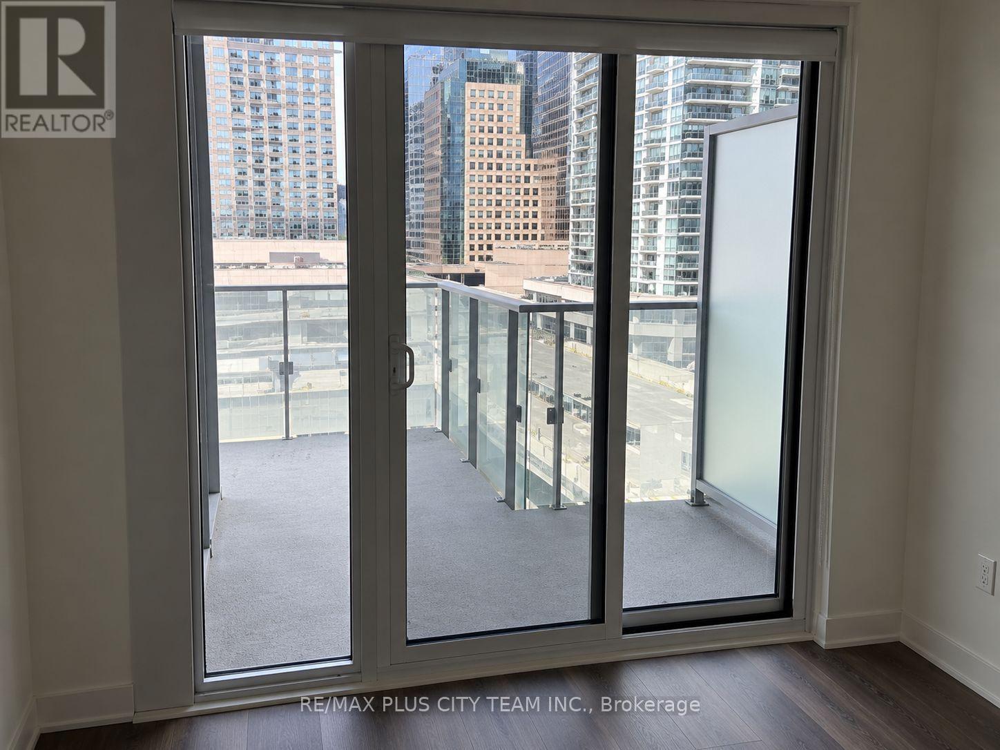 619 - 15 Queens Quay E, Toronto, Ontario  M5E 0C5 - Photo 5 - C13809628