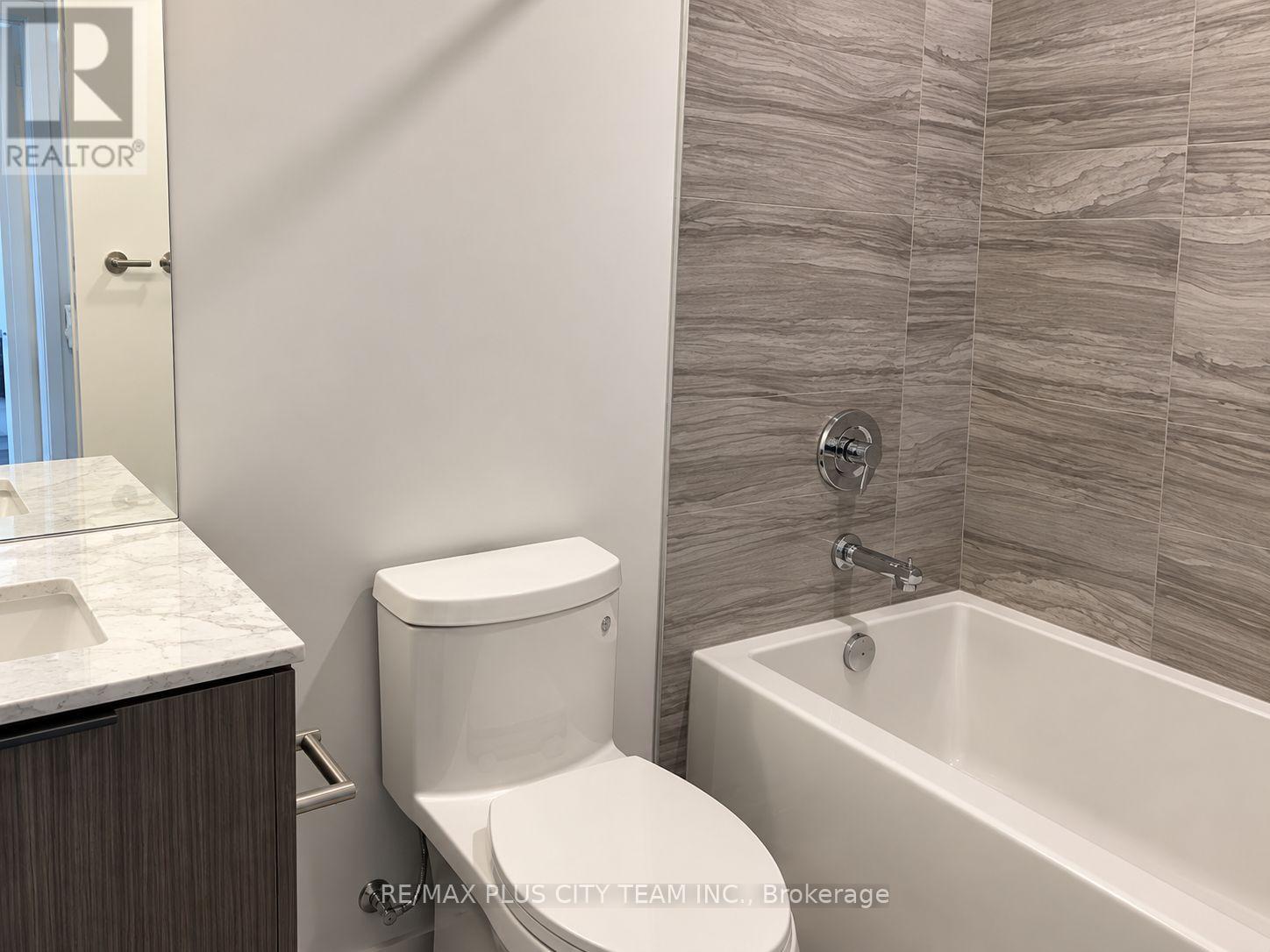 619 - 15 Queens Quay E, Toronto, Ontario  M5E 0C5 - Photo 7 - C13809628