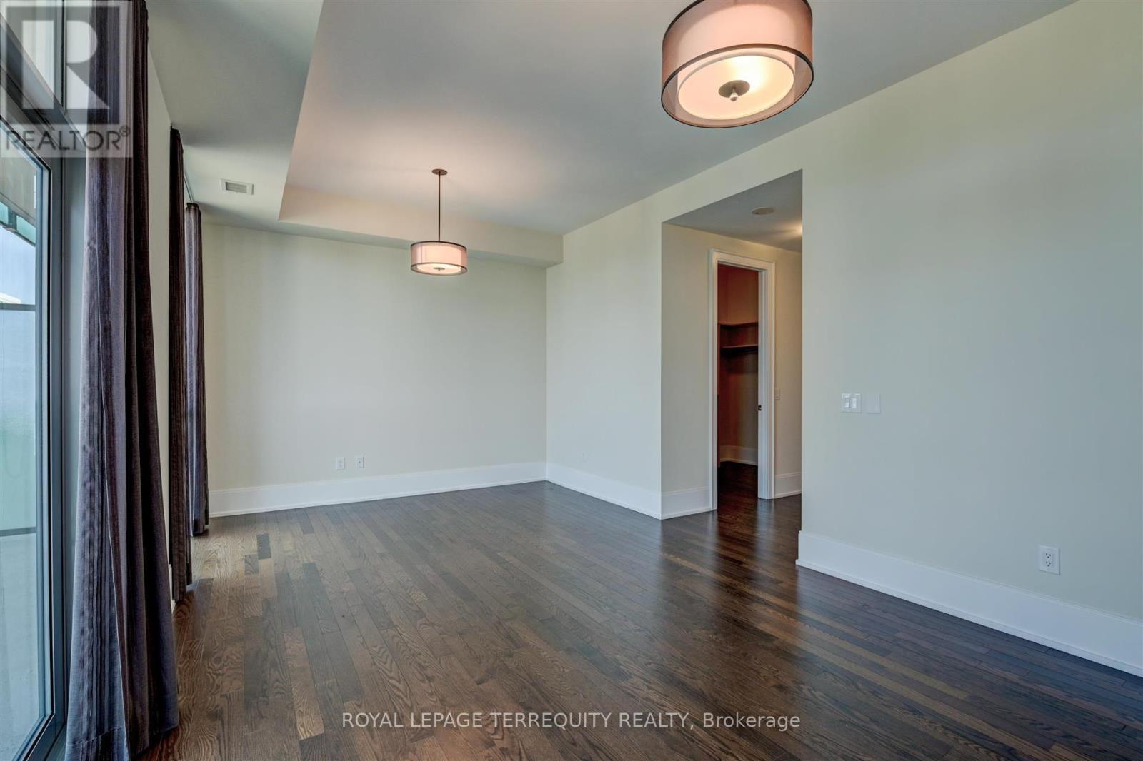 2521 - 70 Roehampton Avenue, Toronto, Ontario  M4P 1R2 - Photo 10 - C13809630