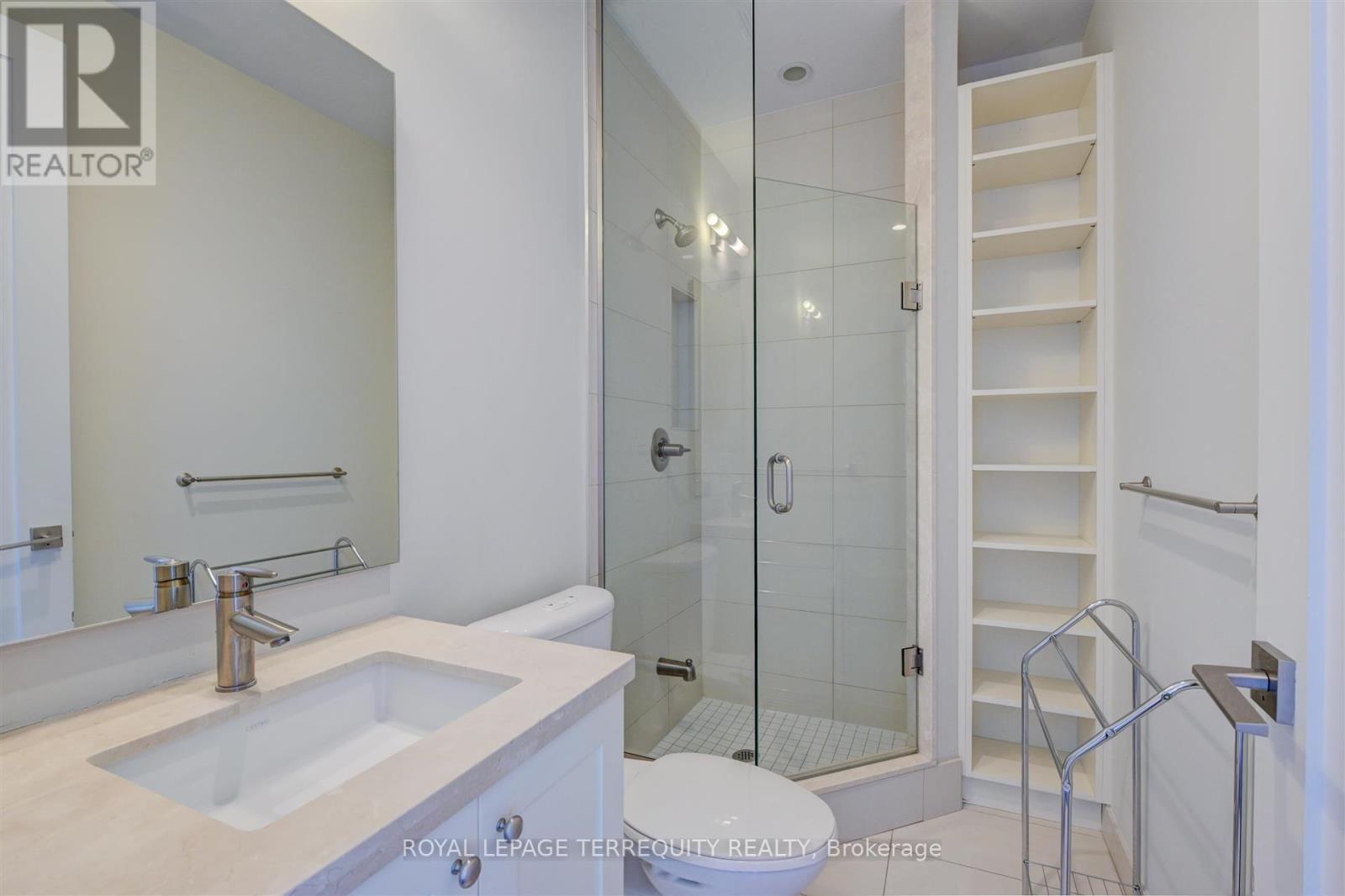2521 - 70 Roehampton Avenue, Toronto, Ontario  M4P 1R2 - Photo 18 - C13809630
