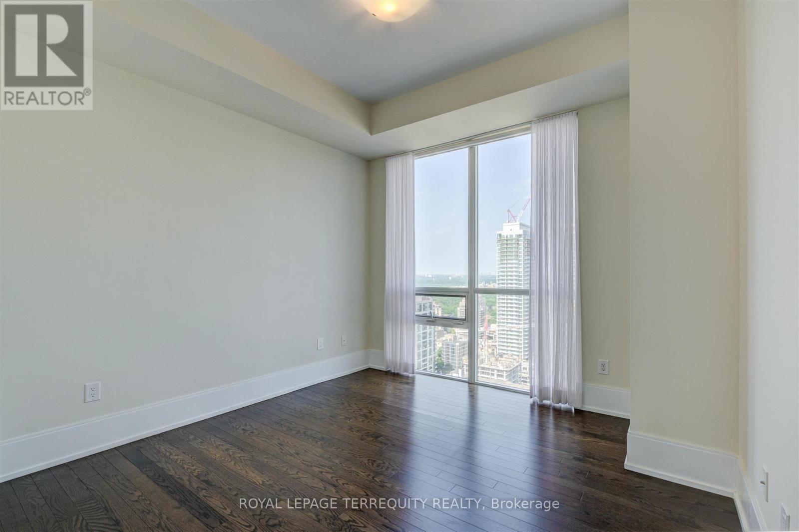 2521 - 70 Roehampton Avenue, Toronto, Ontario  M4P 1R2 - Photo 19 - C13809630