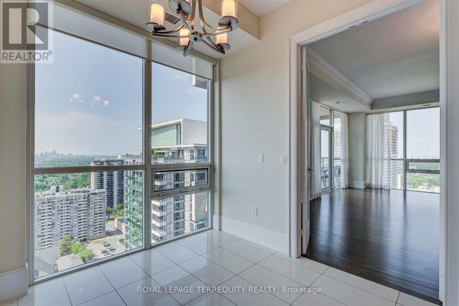 2521 - 70 Roehampton Avenue, Toronto, Ontario  M4P 1R2 - Photo 7 - C13809630