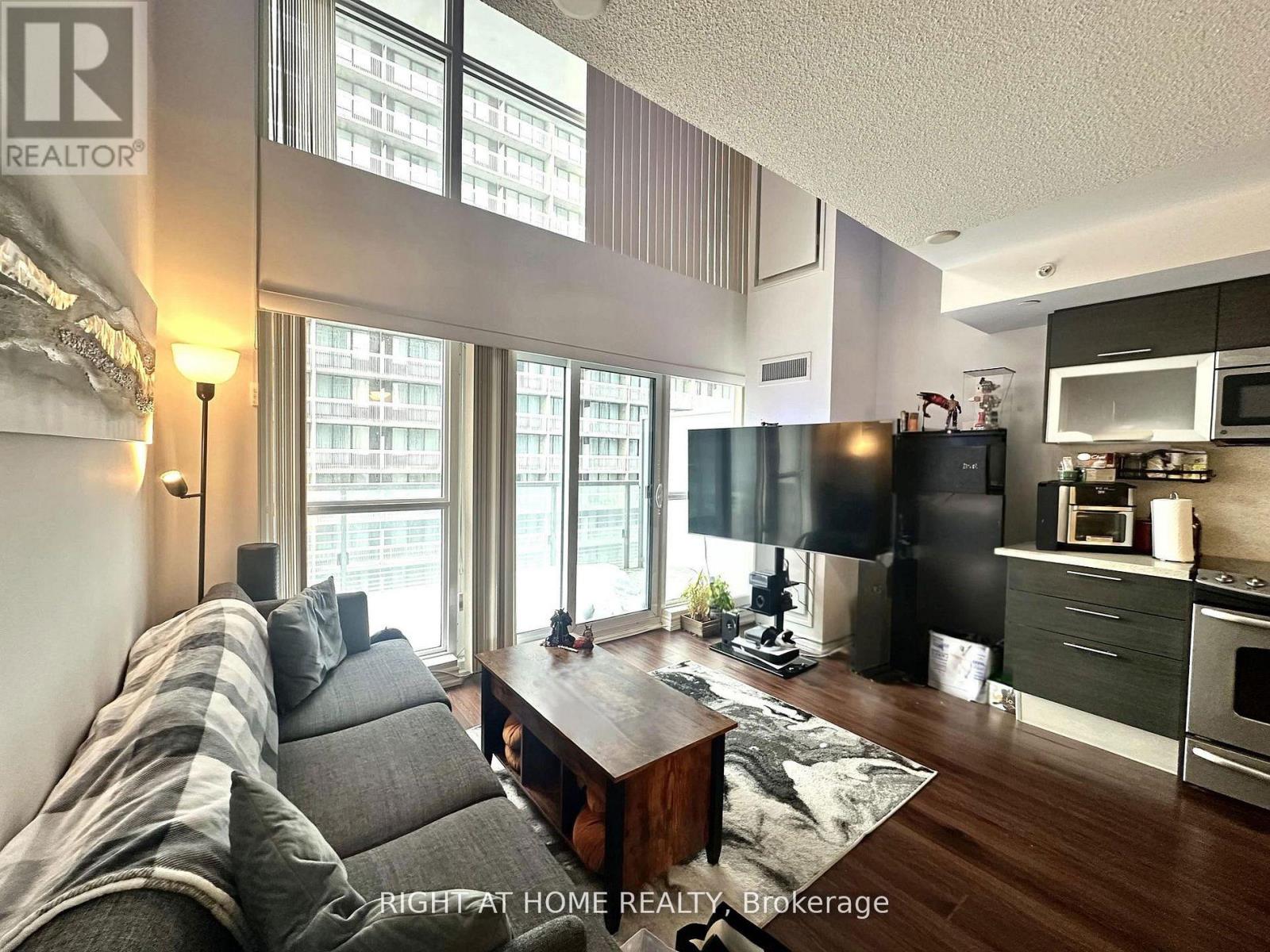 714 - 386 Yonge Street, Toronto, Ontario  M5B 0A5 - Photo 2 - C13809676