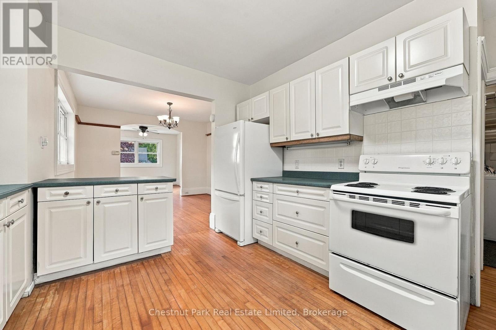 10 Northport Street, Prince Edward County, Ontario  K0K 2T0 - Photo 23 - X13809598