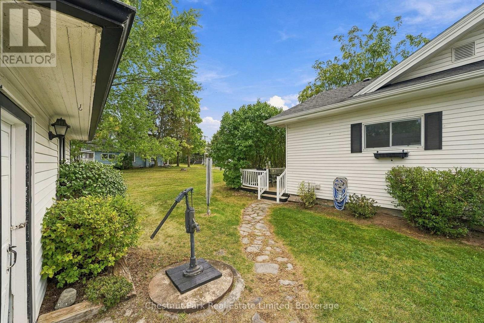 10 Northport Street, Prince Edward County, Ontario  K0K 2T0 - Photo 28 - X13809598