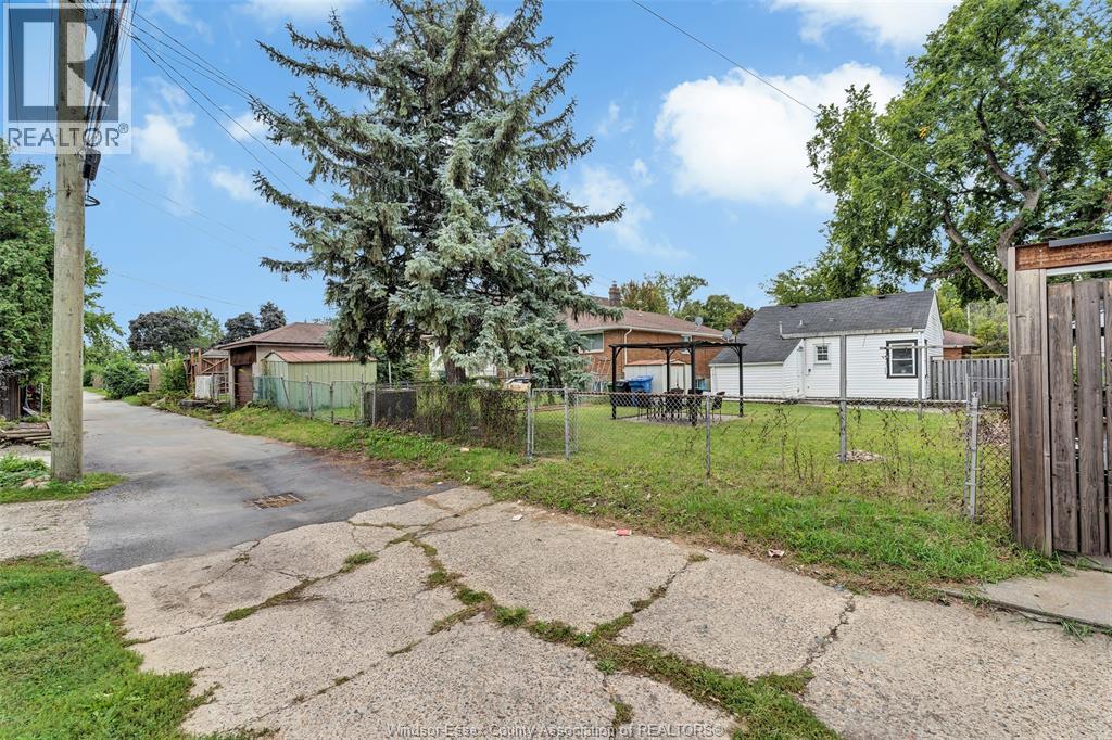 1310 Janette, Windsor, Ontario  N8X 1Y6 - Photo 7 - 26023106