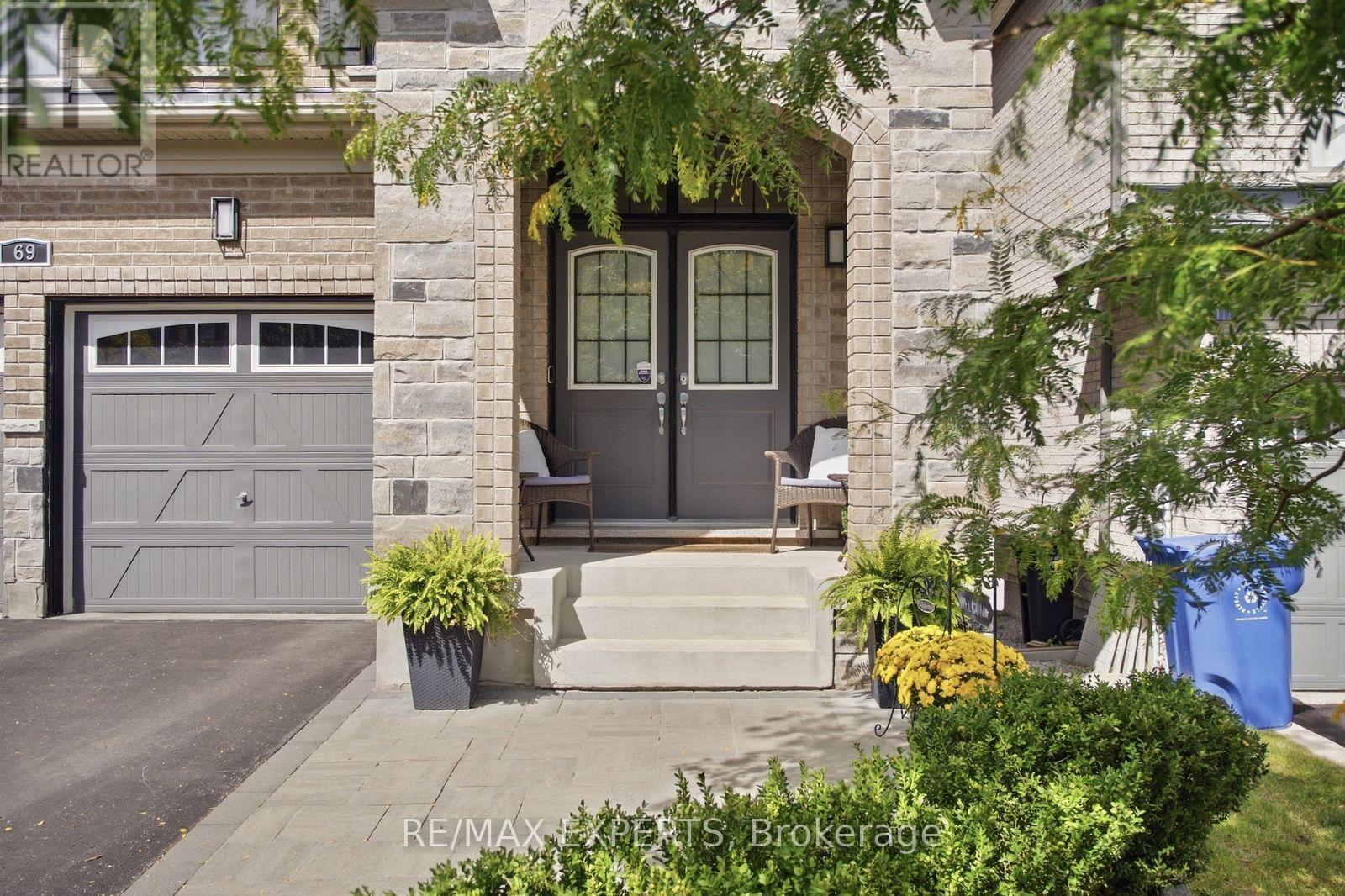 69 Leaden Hall Drive, East Gwillimbury, Ontario  L9N 0R5 - Photo 4 - N13809552