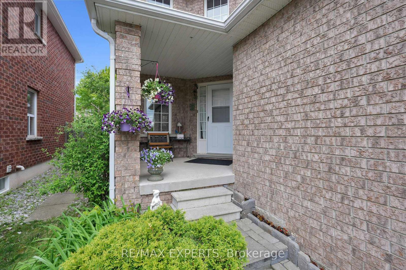 43 Buchanan Drive, New Tecumseth, Ontario  L9R 0A2 - Photo 5 - N13809582