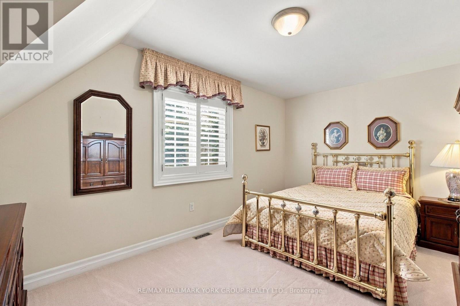 422 Falconwood Hollow, Aurora, Ontario  L4G 7M1 - Photo 28 - N13809648