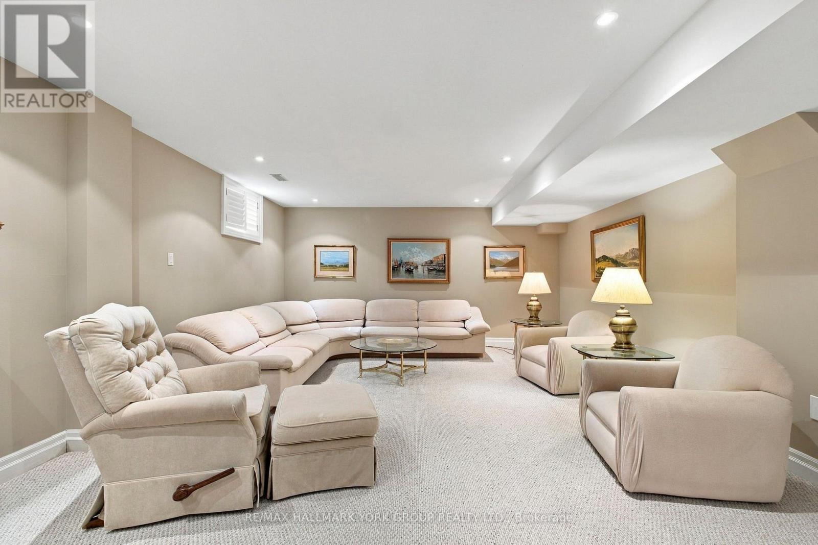 422 Falconwood Hollow, Aurora, Ontario  L4G 7M1 - Photo 35 - N13809648