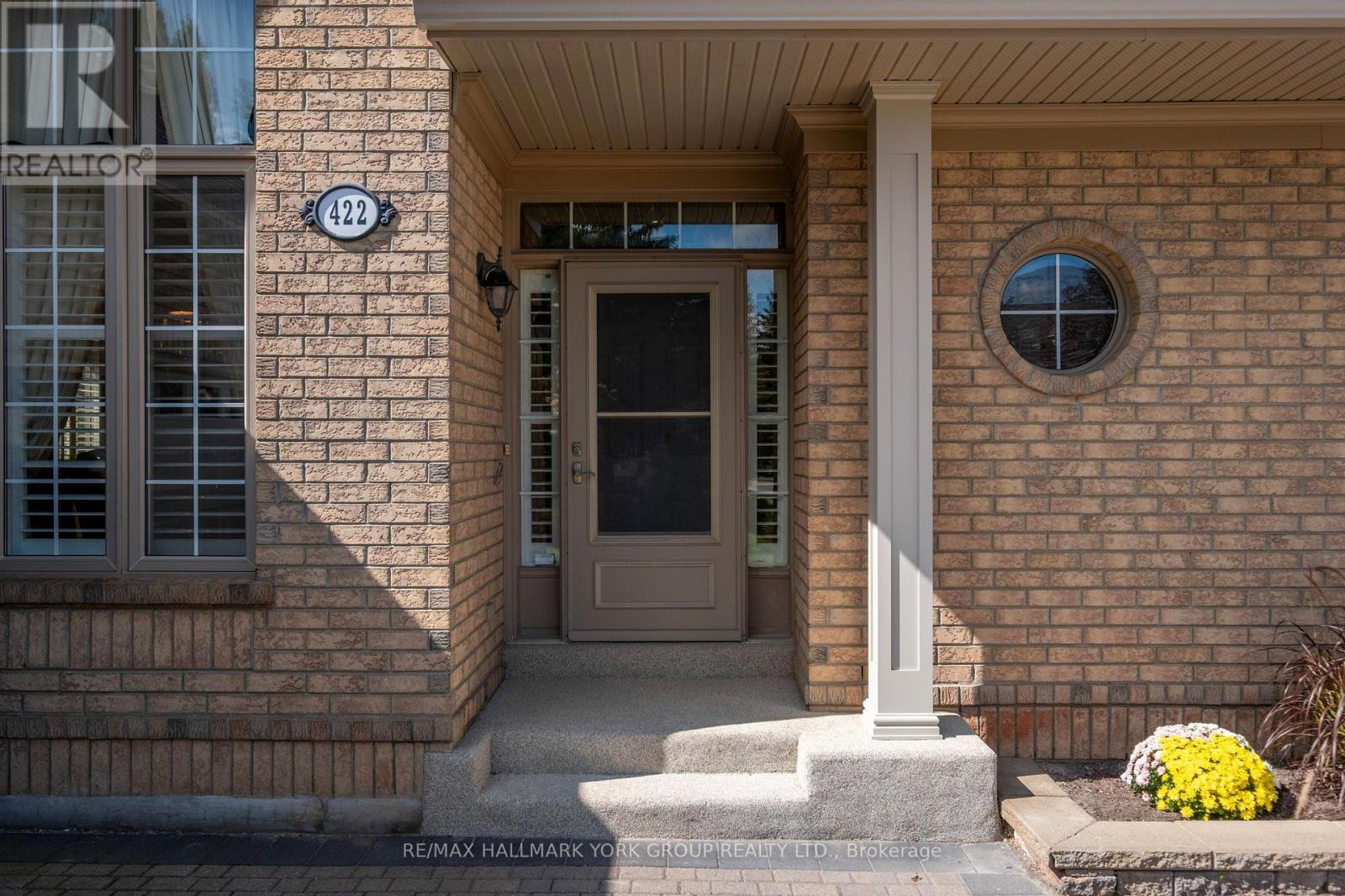 422 Falconwood Hollow, Aurora, Ontario  L4G 7M1 - Photo 4 - N13809648