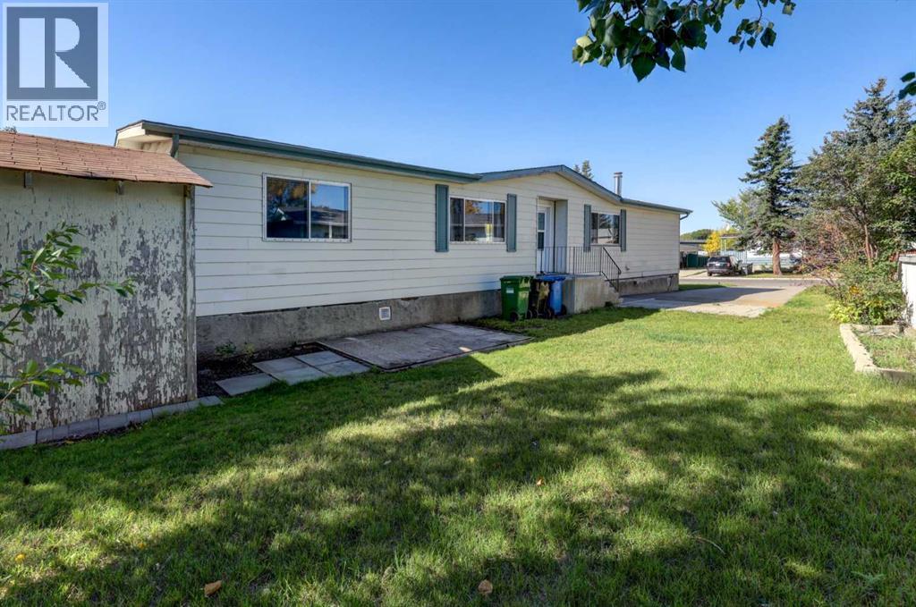 61 Huntstrom Drive NE, Calgary, Alberta  T2K 5V5 - Photo 31 - A2345587