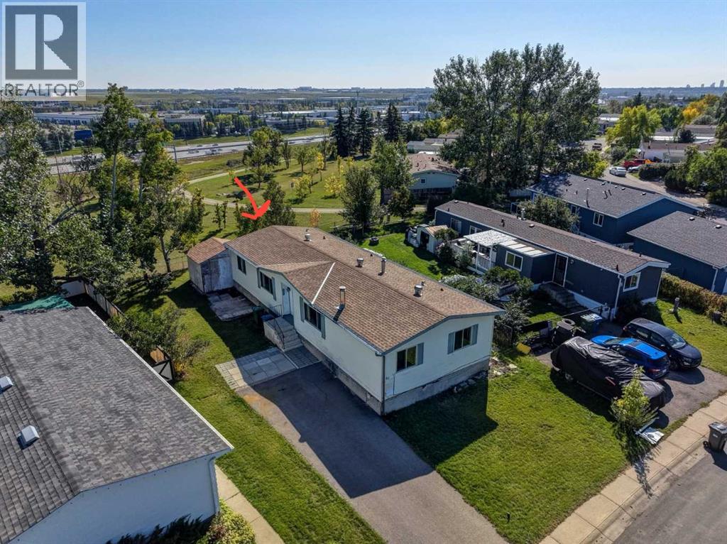 61 Huntstrom Drive NE, Calgary, Alberta  T2K 5V5 - Photo 2 - A2345587
