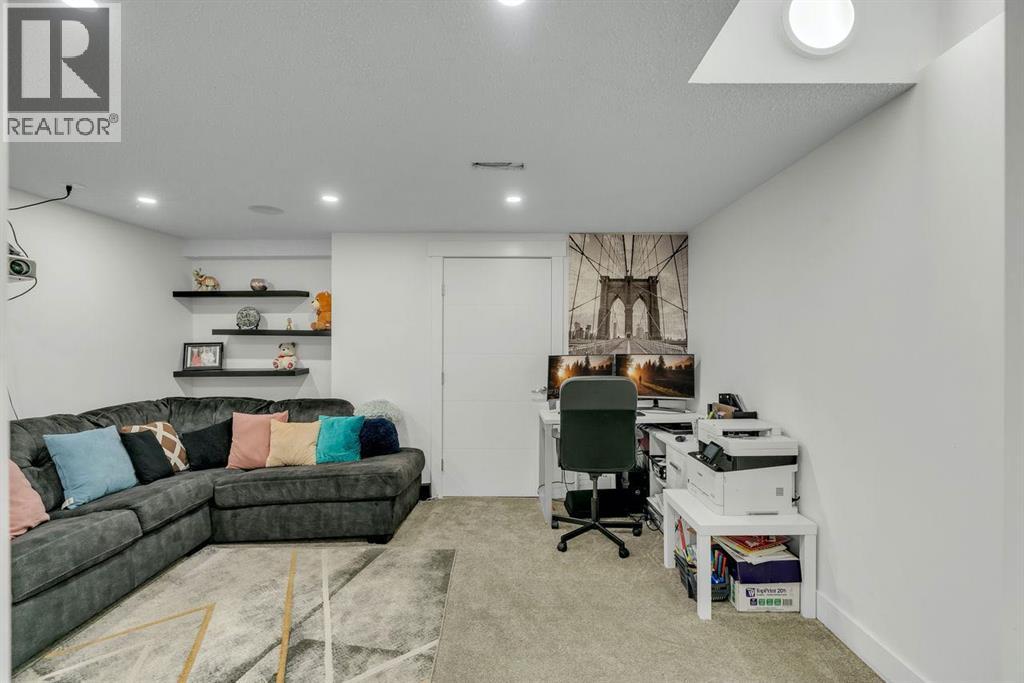 17 Falshire Terrace NE