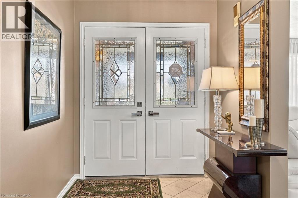 7 Argon Court, Hamilton, Ontario  L9C 7E5 - Photo 7 - 40863769
