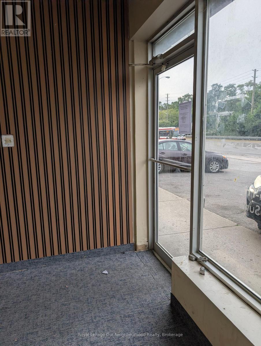 3445 St Clair Avenue E, Toronto, Ontario  M1L 1W6 - Photo 7 - E13723854