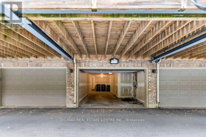 23 - 2034 Queensborough Gate, Mississauga, Ontario  L5M 0X9 - Photo 48 - W13808124