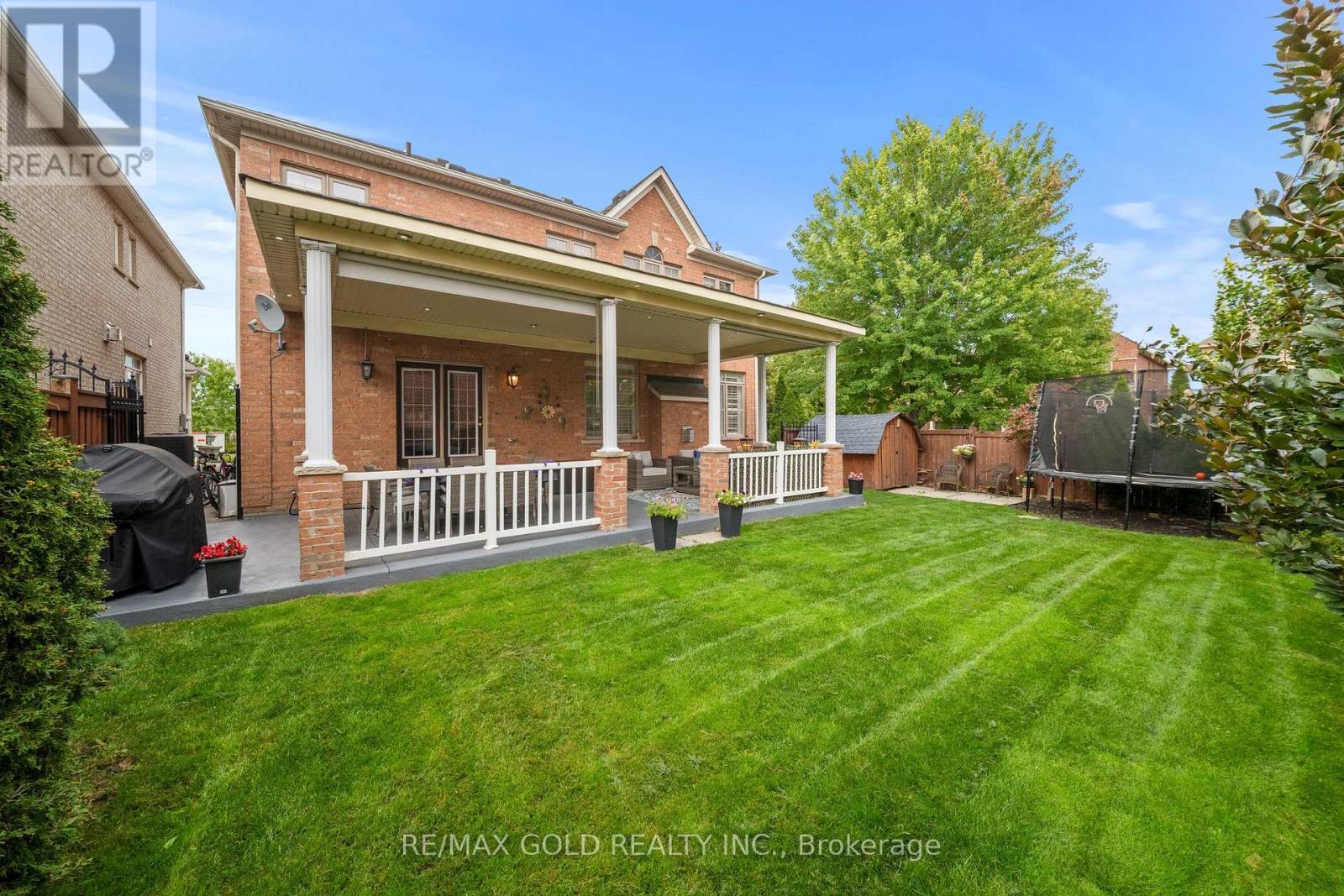 29 Royal Links Circle, Brampton, Ontario  L6P 2Z9 - Photo 28 - W13809574