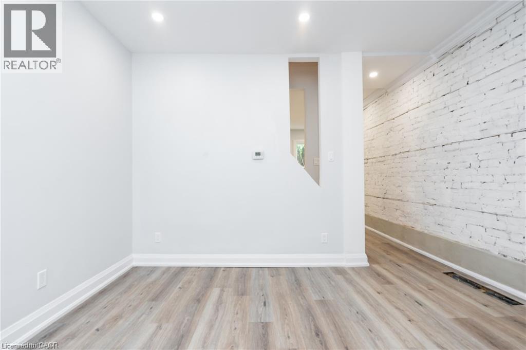 100 Rosethorn Avenue, Toronto, Ontario  M6N 3L1 - Photo 6 - 40865135