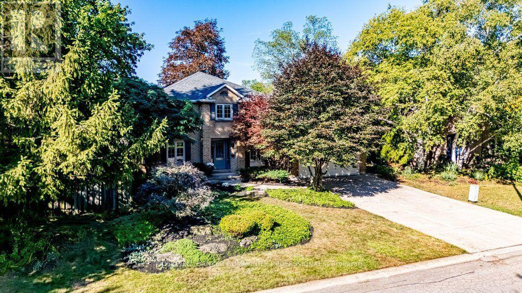 6 COTTONWOOD COURT, Hamilton, Ontario