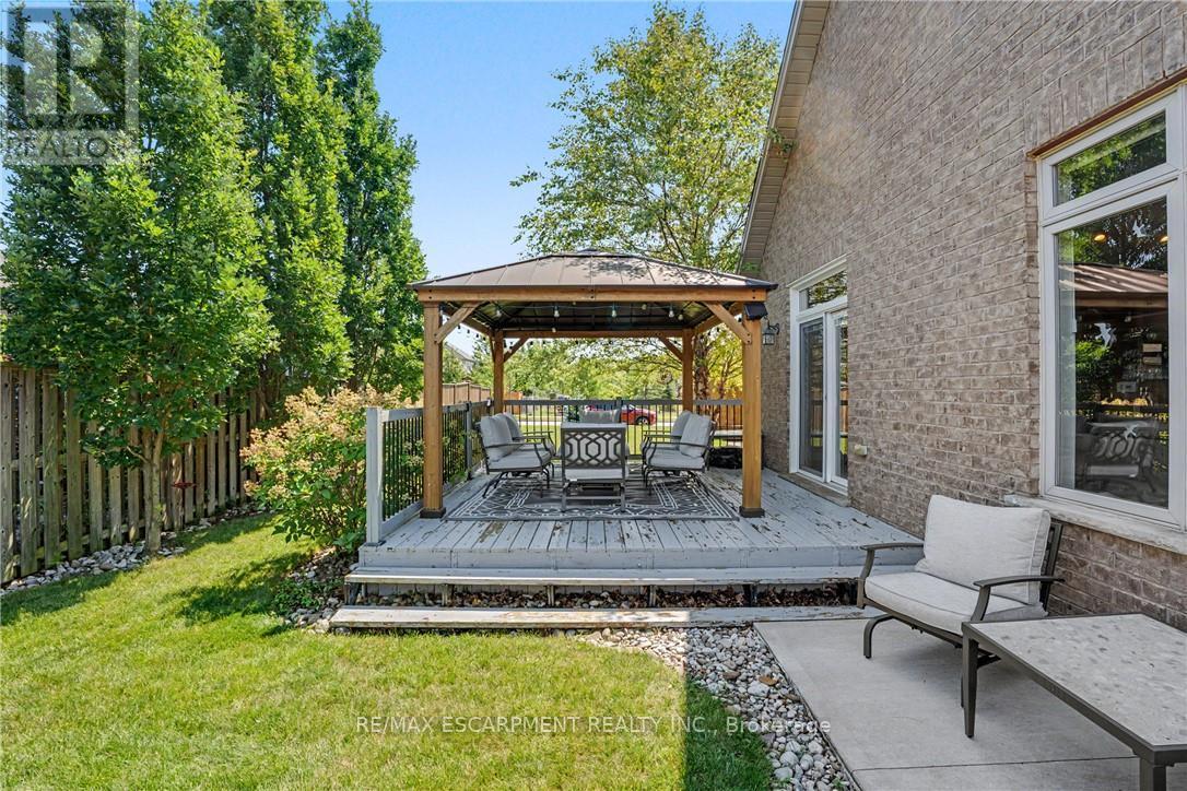 12 Silverwood Avenue, Welland, Ontario  L3C 0B7 - Photo 35 - X13809608