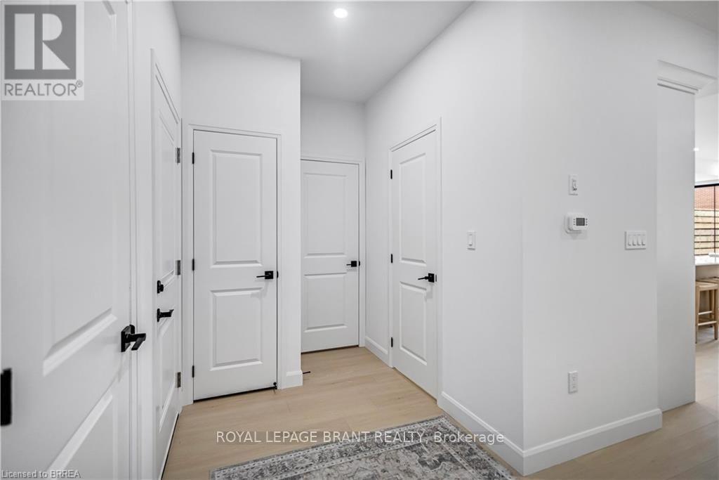 109 Winniett Street, Brantford, Ontario  N3T 1N1 - Photo 8 - X13809680