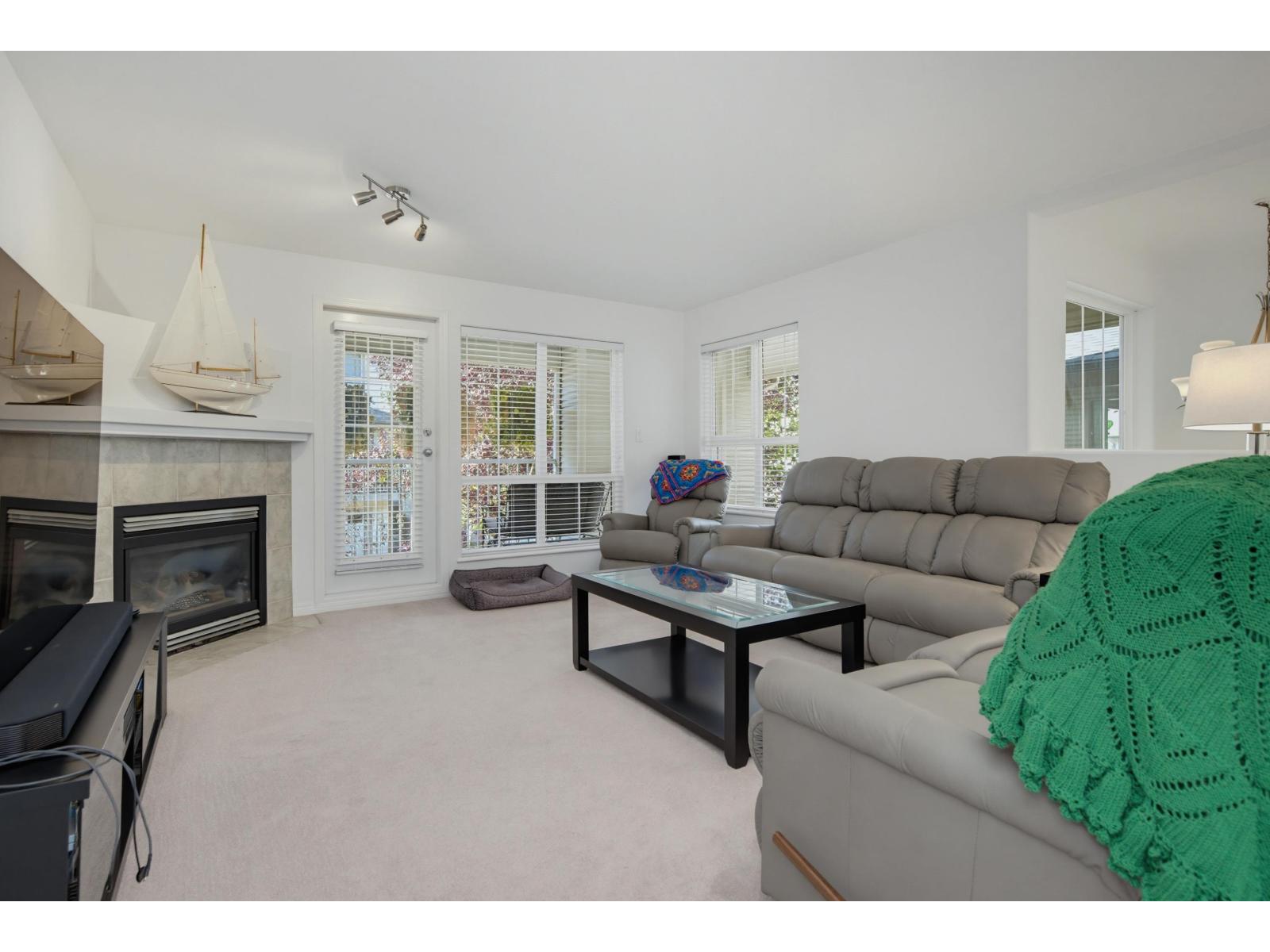 18636 65 Avenue, Surrey, British Columbia  V3S 8Z9 - Photo 5 - R3166042