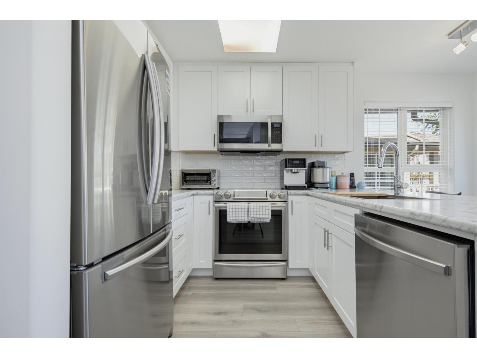 18636 65 Avenue, Surrey, British Columbia  V3S 8Z9 - Photo 10 - R3166042