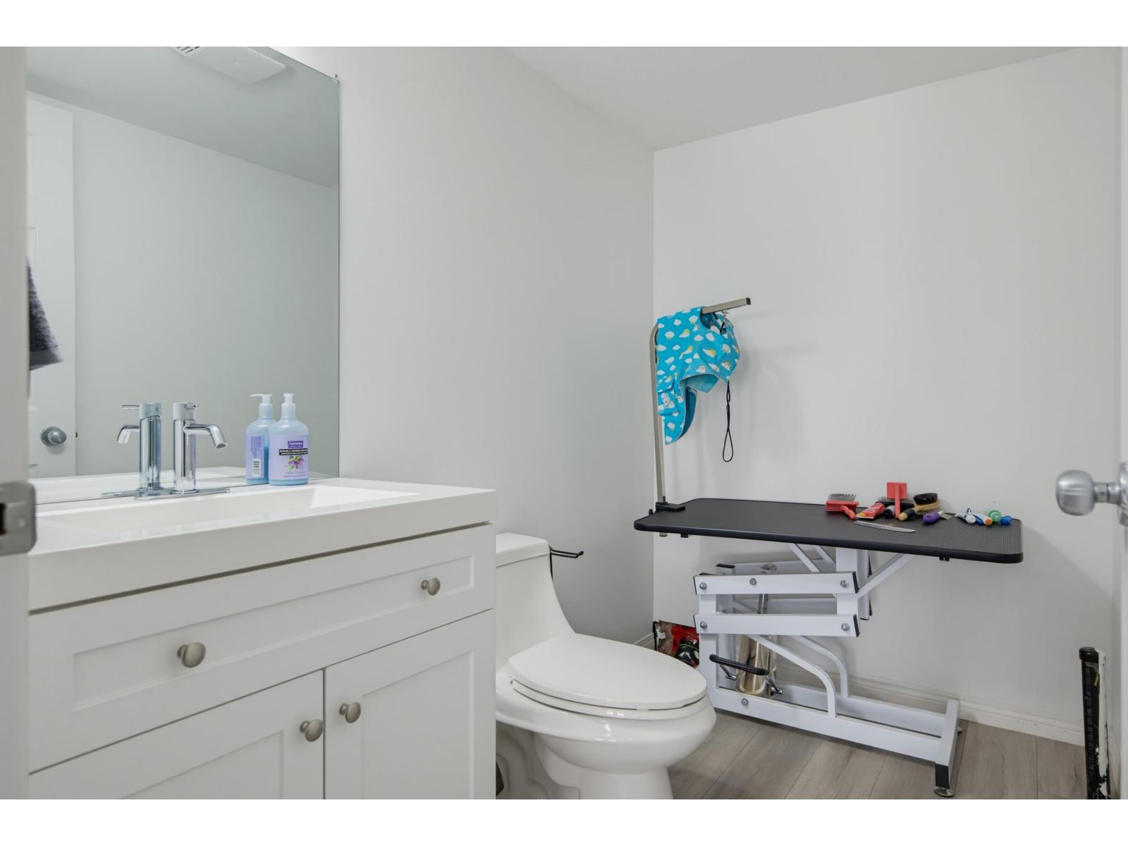 18636 65 Avenue, Surrey, British Columbia  V3S 8Z9 - Photo 32 - R3166042